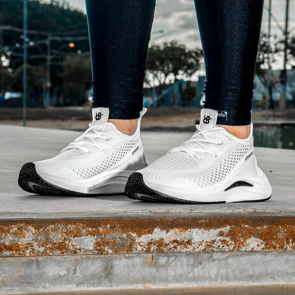 PlusGym Kit Mujer para el Gimnasio – Compra los Tenis y Recibe Smartwatch + Audífonos Bluetooth con 50% OFF