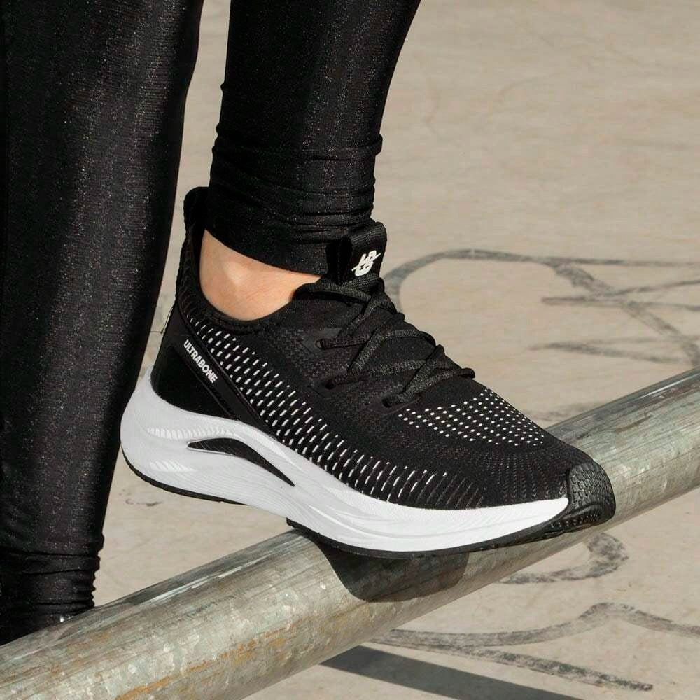 PlusGym Kit Mujer para el Gimnasio – Compra los Tenis y Recibe Smartwatch + Audífonos Bluetooth con 50% OFF